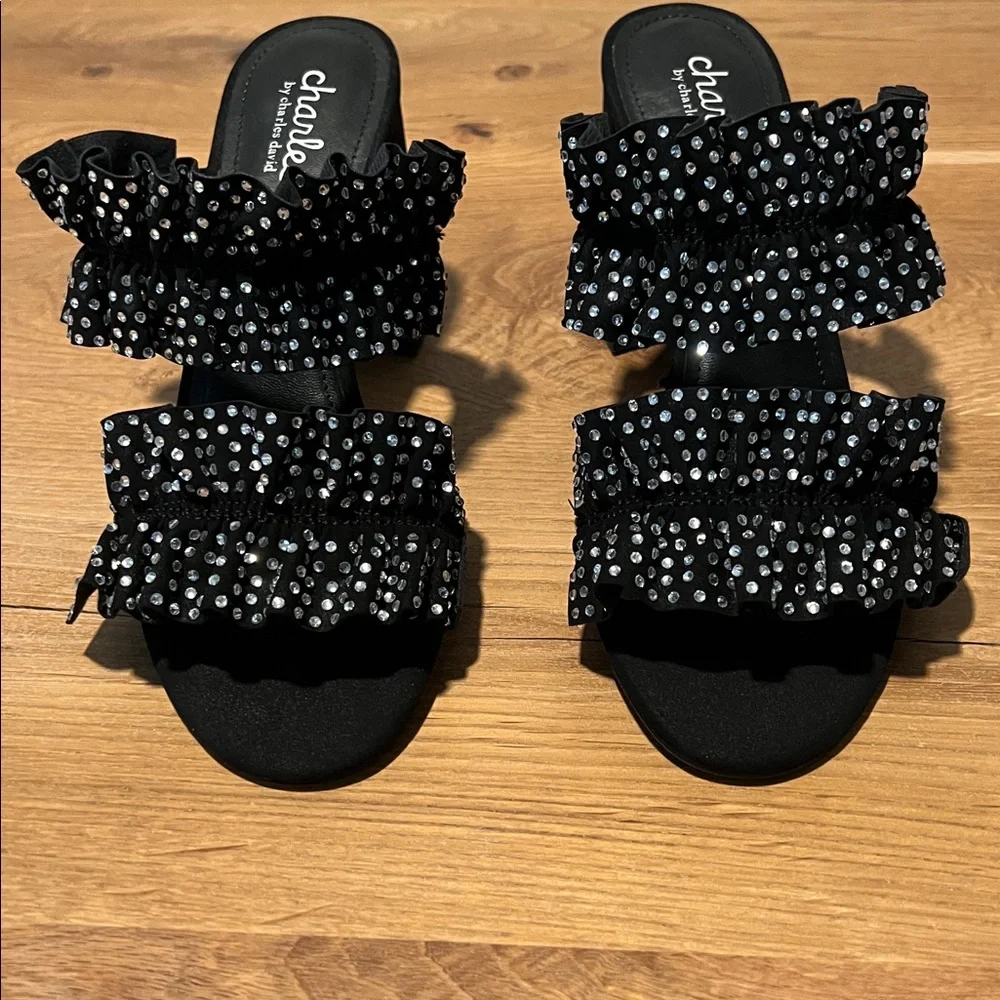 Charles David Royals Black Ruffled Rhinestone Banded Block Heel Sandals 8.5 NEW - Picture 6 of 13